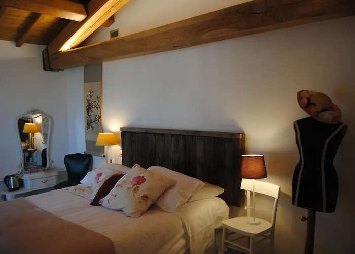 Alloggio per agriturismo Sorelle Biologiche *